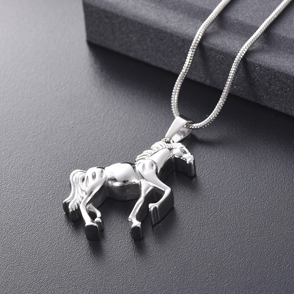 Horse Ashes Keepsake Necklace | Memorial Urn Necklace – Sarah & Essie